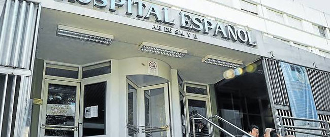 Puerta del Hospital Español de La Plata